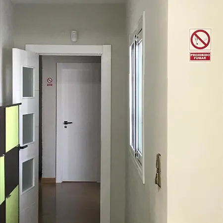 Apartment Con Parking Gratis En El Centro, 2 *
