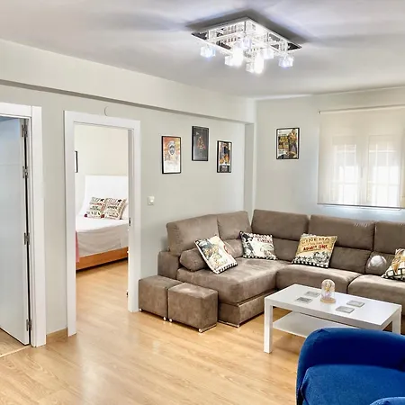 Apartment Con Parking Gratis En El Centro, 2 *